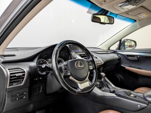 Lexus NX I с пробегом 2017 года, цена 2 990 000 рублей, 146573 км, внедорожник, Автокод Объявления