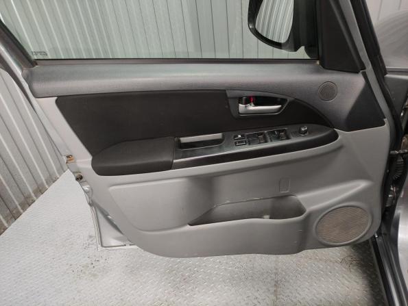 Suzuki SX4 I (Classic) Рестайлинг с пробегом 2013 года, цена 990 000 рублей, 124270 км, хэтчбек, Автокод Объявления