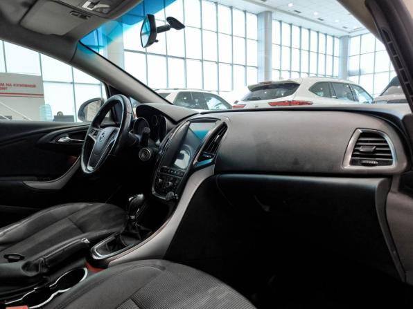Opel Astra J с пробегом 2011 года, цена 640 000 рублей, 164651 км, хэтчбек, Автокод Объявления