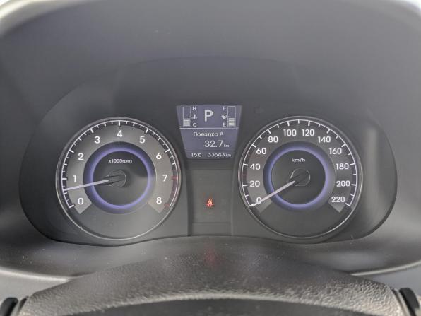 Hyundai Solaris I Рестайлинг с пробегом 2016 года, цена 1 290 000 рублей, 33637 км, седан, Автокод Объявления