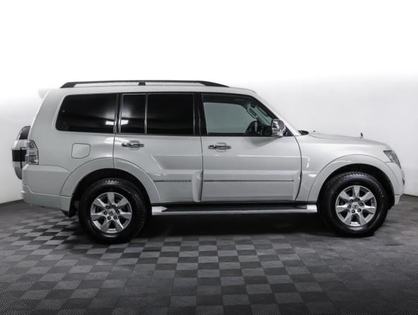 Mitsubishi Pajero IV Рестайлинг 2 с пробегом 2021 года, цена 3 534 000 рублей, 59947 км, внедорожник, Автокод Объявления