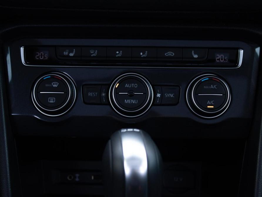 Volkswagen Tiguan II Москва  - изображение 23