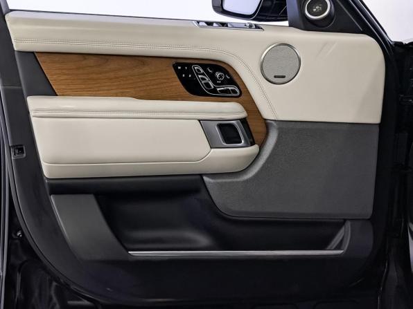Land Rover Range Rover IV Рестайлинг с пробегом 2019 года, цена 7 500 000 рублей, 118467 км, внедорожник, Автокод Объявления