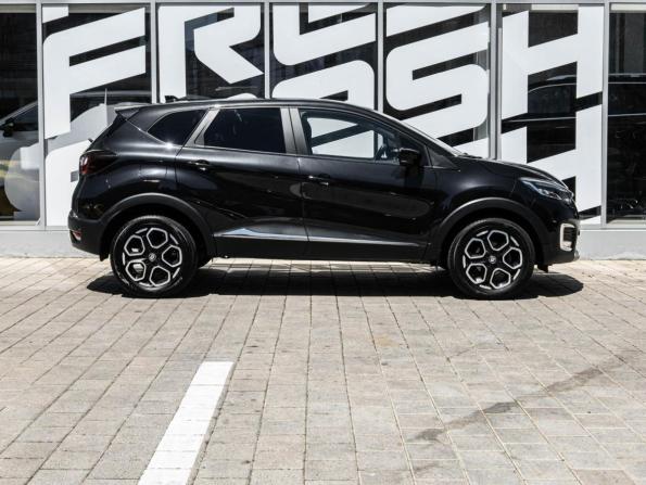 Renault Kaptur I Рестайлинг с пробегом 2021 года, цена 1 732 500 рублей, 53589 км, внедорожник, Автокод Объявления