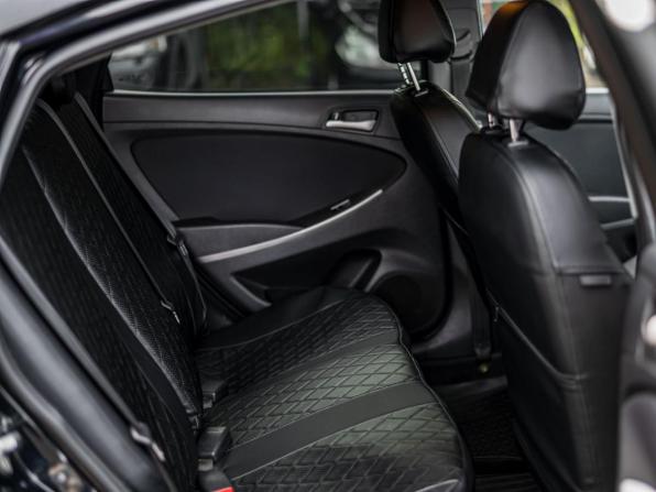 Hyundai Solaris I Рестайлинг с пробегом 2015 года, цена 999 000 рублей, 126742 км, седан, Автокод Объявления