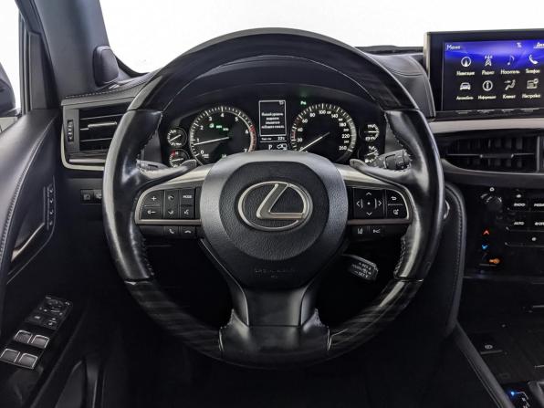 Lexus LX III Рестайлинг 2 с пробегом 2018 года, цена 7 750 000 рублей, 154891 км, внедорожник, Автокод Объявления