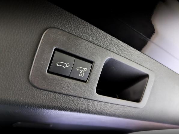 Toyota Land Cruiser 300 Series с пробегом 2024 года, цена 12 225 000 рублей, 35000 км, внедорожник, Автокод Объявления