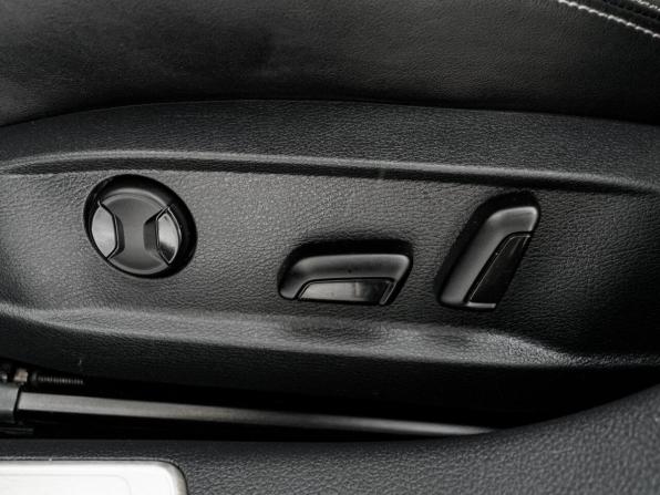 Volkswagen Golf R VII с пробегом 2015 года, цена 2 250 000 рублей, 105267 км, хэтчбек, Автокод Объявления