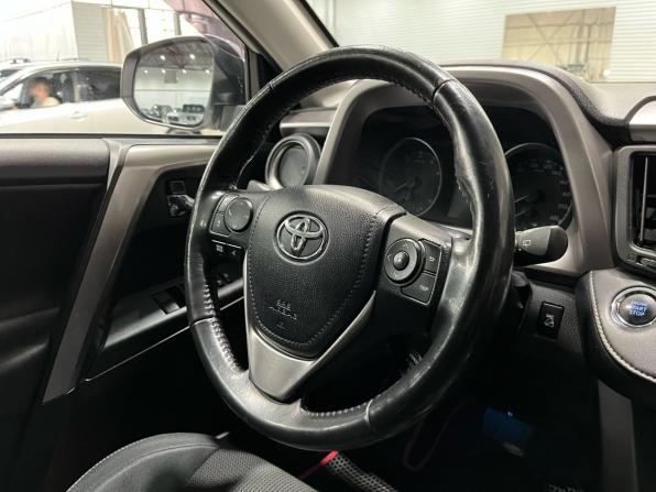 Toyota RAV4 IV (XA40) Рестайлинг с пробегом 2019 года, цена 2 850 000 рублей, 117000 км, внедорожник, Автокод Объявления