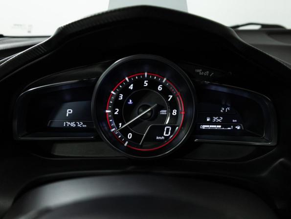 Mazda 3 III (BM) с пробегом 2014 года, цена 1 270 000 рублей, 175000 км, хэтчбек, Автокод Объявления