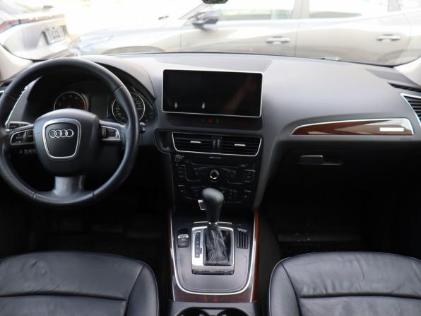 Audi Q5 I (8R) с пробегом 2010 года, цена 1 300 000 рублей, 262601 км, внедорожник, Автокод Объявления