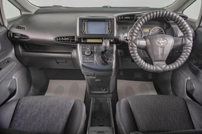 Toyota Wish II с пробегом 2010 года, цена 1 299 000 рублей, 170000 км, минивэн, Автокод Объявления