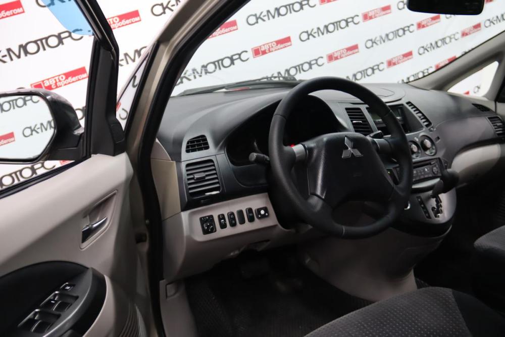 Mitsubishi Grandis I Сургут  - изображение 7
