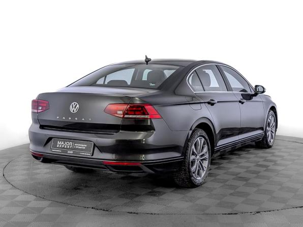 Volkswagen Passat B8 Рестайлинг с пробегом 2020 года, цена 2 459 000 рублей, 33972 км, седан, Автокод Объявления
