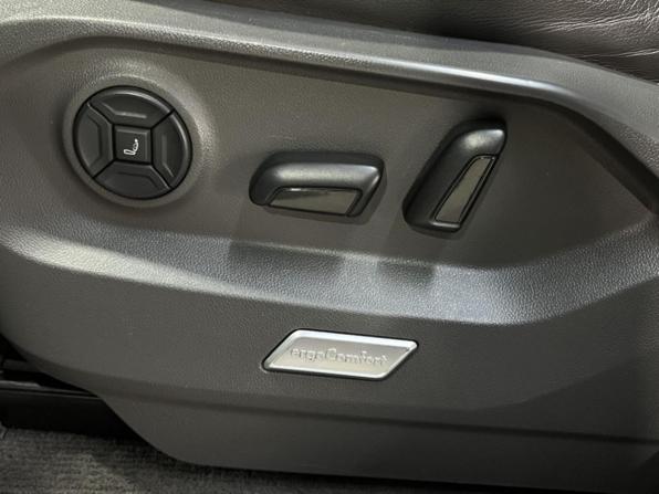 Volkswagen Touareg III с пробегом 2018 года, цена 3 655 000 рублей, 389636 км, внедорожник, Автокод Объявления