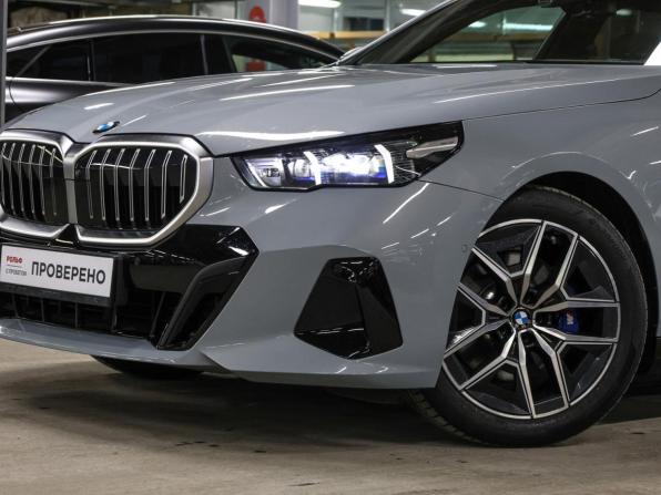 BMW 5 серии VIII (G60/G61/G68) с пробегом 2024 года, цена 7 600 000 рублей, 5459 км, седан, Автокод Объявления