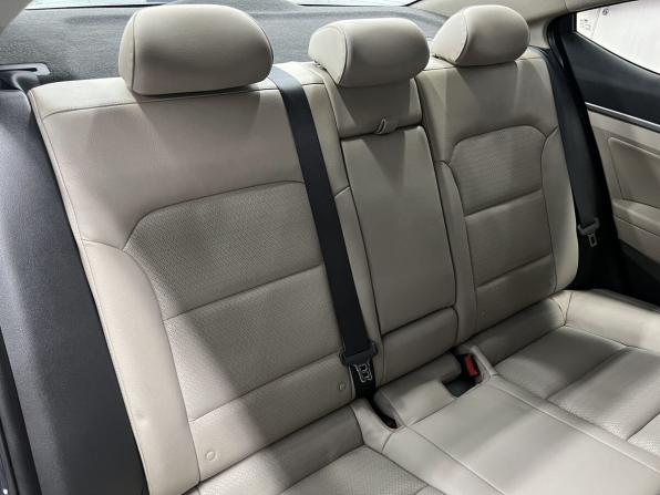 Hyundai Elantra VI (AD) с пробегом 2017 года, цена 1 580 000 рублей, 115696 км, седан, Автокод Объявления