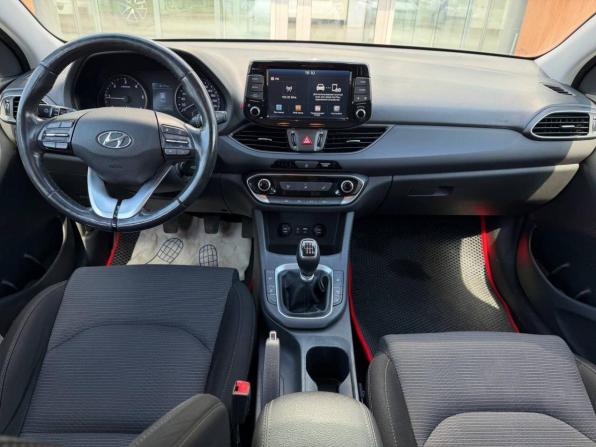 Hyundai i30 III Рестайлинг с пробегом 2019 года, цена 1 390 000 рублей, 158075 км, универсал, Автокод Объявления