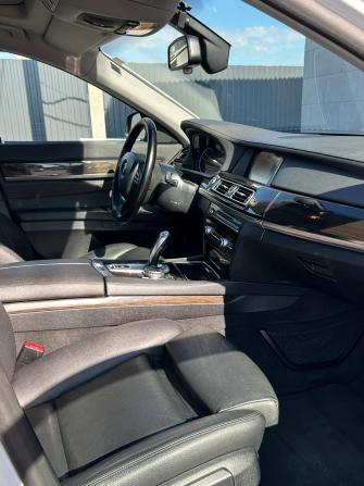 BMW 7 серии V (F01/F02/F04) Рестайлинг с пробегом 2015 года, цена 2 050 000 рублей, 273100 км, седан, Автокод Объявления