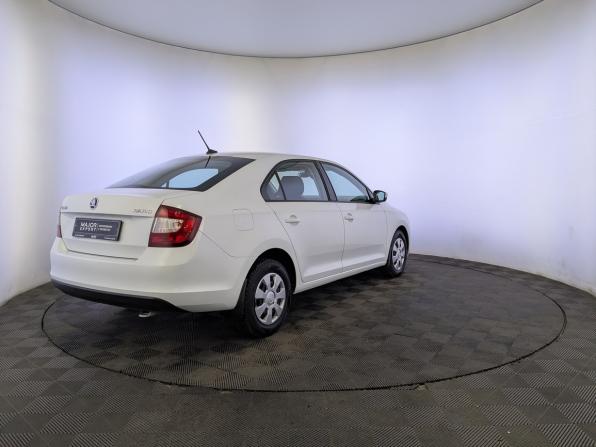 Skoda Rapid I Рестайлинг с пробегом 2019 года, цена 850 000 рублей, 250103 км, лифтбек, Автокод Объявления