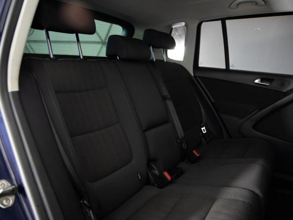 Volkswagen Tiguan I Рестайлинг с пробегом 2011 года, цена 949 000 рублей, 271540 км, внедорожник, Автокод Объявления
