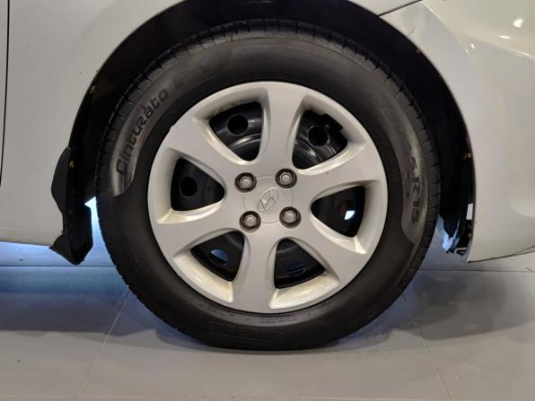 Hyundai Solaris I с пробегом 2013 года, цена 611 000 рублей, 242416 км, седан, Автокод Объявления