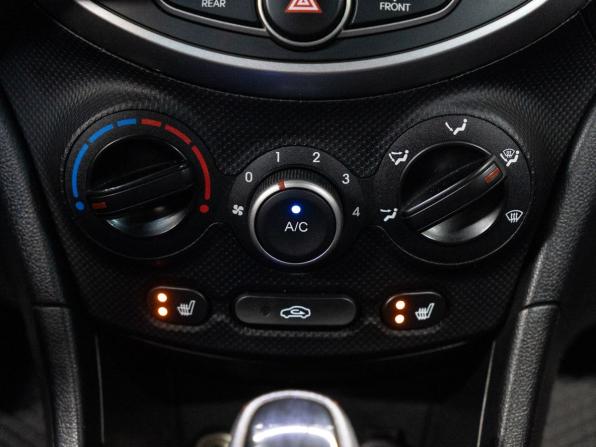 Hyundai Solaris I Рестайлинг с пробегом 2015 года, цена 930 000 рублей, 195449 км, седан, Автокод Объявления
