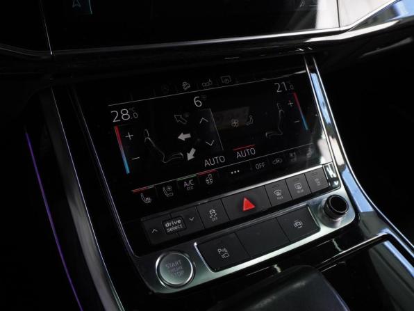 Audi Q8 I (4M) с пробегом 2019 года, цена 5 199 000 рублей, 181208 км, внедорожник, Автокод Объявления