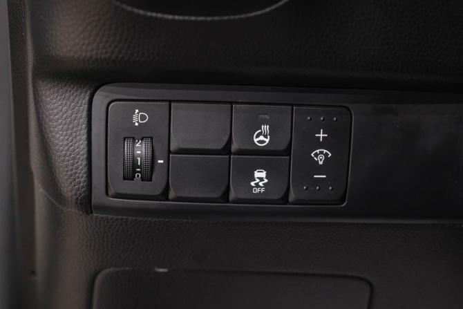 Kia Soul II Рестайлинг с пробегом 2017 года, цена 1 349 000 рублей, 103000 км, хэтчбек, Автокод Объявления