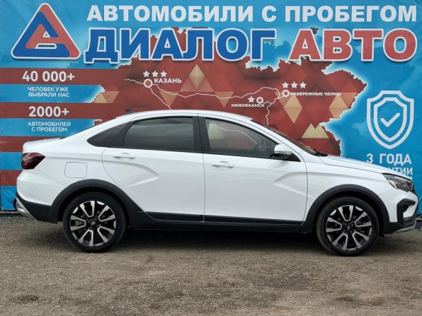 Lada (ВАЗ) Vesta I Рестайлинг (NG) с пробегом 2023 года, цена 1 300 000 рублей, 53176 км, седан, Автокод Объявления