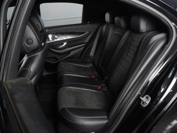 Mercedes-Benz E-Класс V (W213 S213 C238) с пробегом 2018 года, цена 3 049 000 рублей, 296218 км, седан, Автокод Объявления