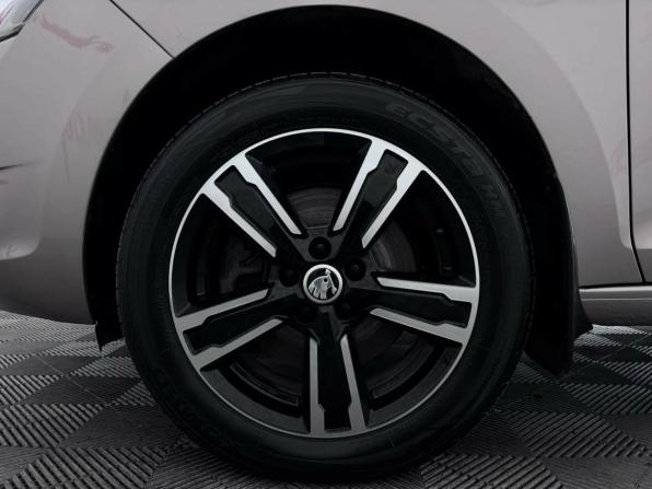 Skoda Rapid I Рестайлинг с пробегом 2018 года, цена 1 230 000 рублей, 170173 км, лифтбек, Автокод Объявления
