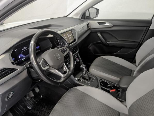 Volkswagen Taos I с пробегом 2022 года, цена 2 390 000 рублей, 95360 км, внедорожник, Автокод Объявления