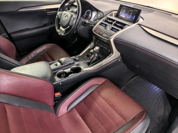 Lexus NX I с пробегом 2016 года, цена 2 485 000 рублей, 302061 км, внедорожник, Автокод Объявления