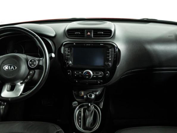 Kia Soul II Рестайлинг с пробегом 2018 года, цена 1 799 700 рублей, 72500 км, хэтчбек, Автокод Объявления