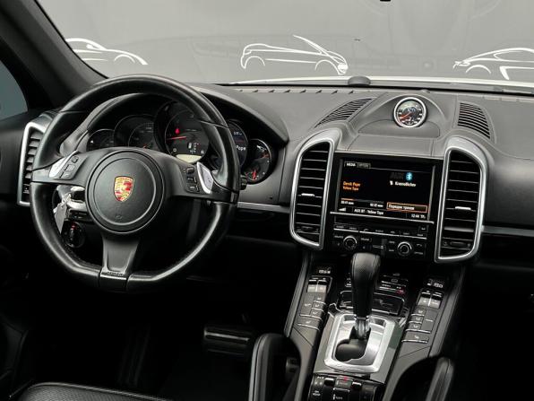 Porsche Cayenne II (958) с пробегом 2013 года, цена 2 497 600 рублей, 261431 км, внедорожник, Автокод Объявления