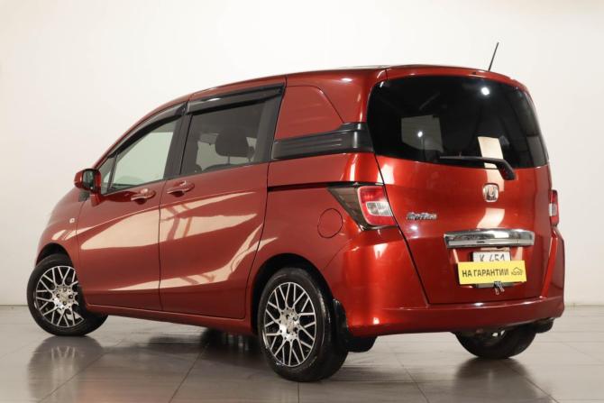 Honda Freed I с пробегом 2011 года, цена 1 229 000 рублей, 242000 км, компактвэн, Автокод Объявления