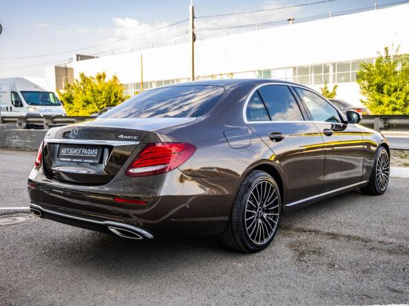 Mercedes-Benz E-Класс V (W213 S213 C238) с пробегом 2016 года, цена 2 258 000 рублей, 266617 км, седан, Автокод Объявления