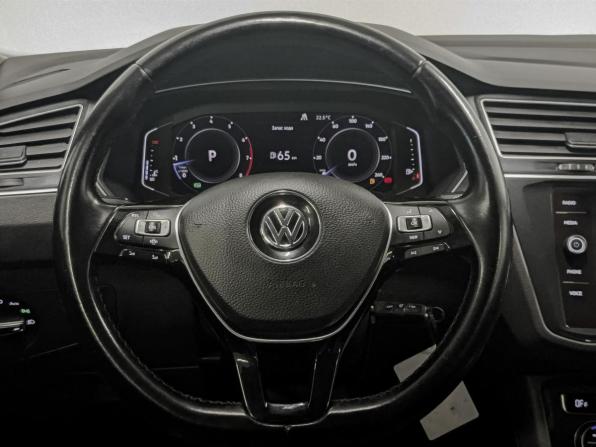 Volkswagen Tiguan II с пробегом 2019 года, цена 2 190 000 рублей, 134997 км, внедорожник, Автокод Объявления