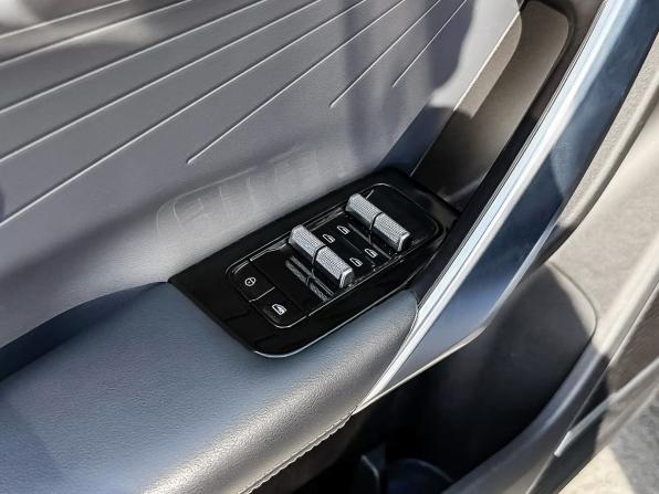 Geely Atlas II с пробегом 2024 года, цена 2 870 000 рублей, 68742 км, внедорожник, Автокод Объявления