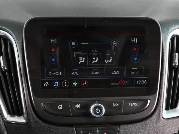 Chevrolet Malibu IX Рестайлинг с пробегом 2020 года, цена 1 639 000 рублей, 132741 км, седан, Автокод Объявления