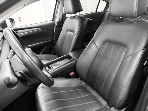 Mazda 6 III (GJ) Рестайлинг 2 с пробегом 2019 года, цена 2 500 000 рублей, 43227 км, седан, Автокод Объявления