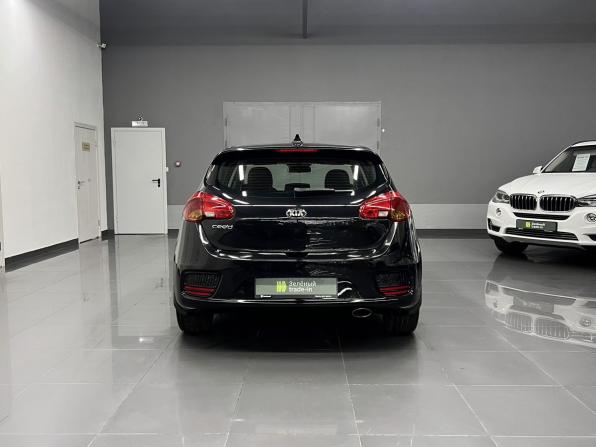 Kia Ceed II Рестайлинг с пробегом 2017 года, цена 1 195 000 рублей, 130849 км, хэтчбек, Автокод Объявления