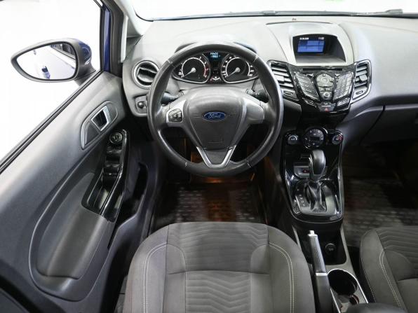 Ford Fiesta Mk6 Рестайлинг с пробегом 2015 года, цена 929 900 рублей, 119000 км, хэтчбек, Автокод Объявления