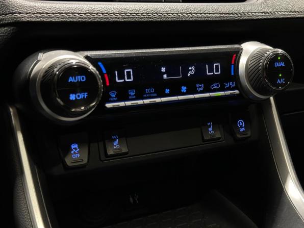 Toyota RAV4 V (XA50) с пробегом 2020 года, цена 3 100 000 рублей, 42015 км, внедорожник, Автокод Объявления