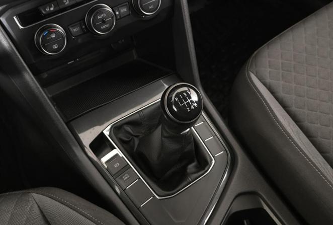 Volkswagen Tiguan II с пробегом 2018 года, цена 1 700 000 рублей, 205103 км, внедорожник, Автокод Объявления