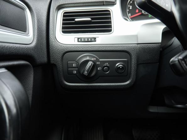 Volkswagen Touareg II Рестайлинг с пробегом 2014 года, цена 2 400 000 рублей, 168012 км, внедорожник, Автокод Объявления
