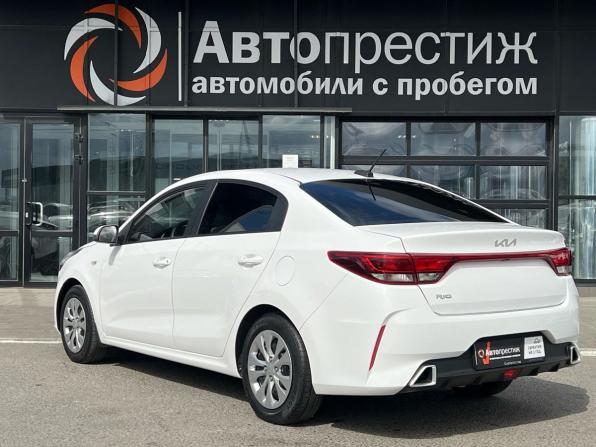 Kia Rio IV Рестайлинг с пробегом 2021 года, цена 1 549 000 рублей, 122207 км, седан, Автокод Объявления