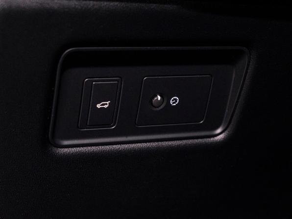 Land Rover Range Rover Sport II Рестайлинг с пробегом 2018 года, цена 4 740 000 рублей, 173682 км, внедорожник, Автокод Объявления