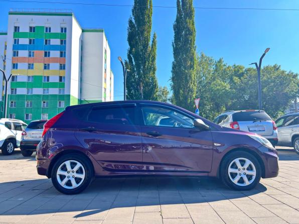 Hyundai Solaris I с пробегом 2012 года, цена 608 000 рублей, 200009 км, хэтчбек, Автокод Объявления